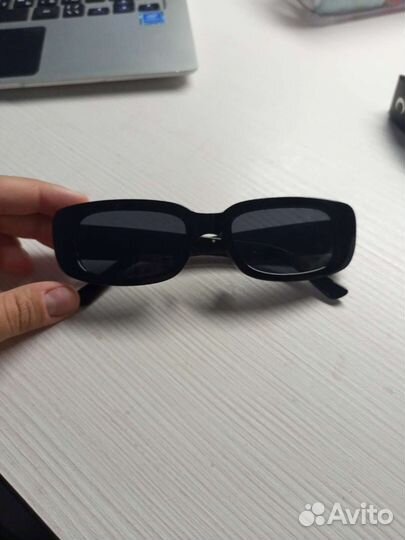 Солнцезащитные очки