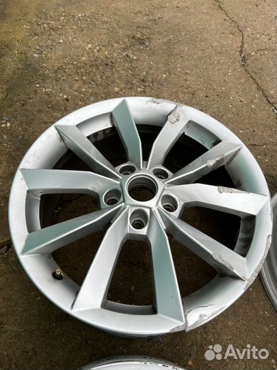 Диски R17 оригинал Skoda Yeti