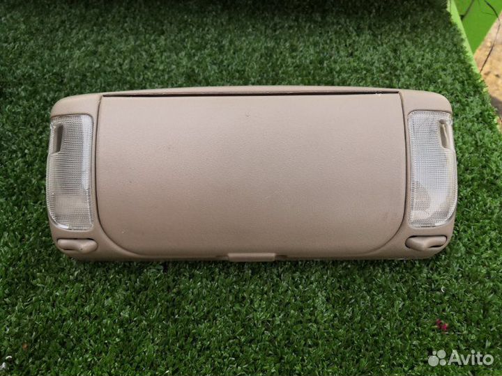 Бардачок под очки toyota noah AZR60 1azfse