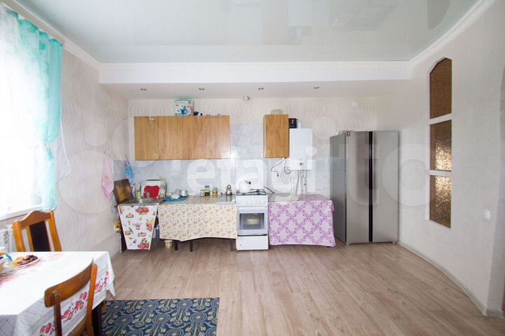 Дом 194 м² на участке 10,8 сот.