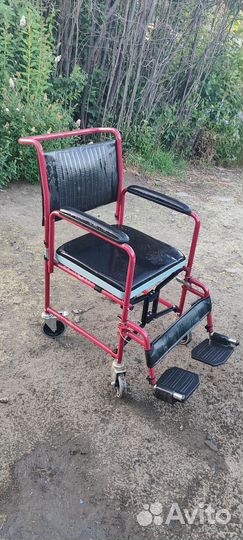 Инвалидная коляска
