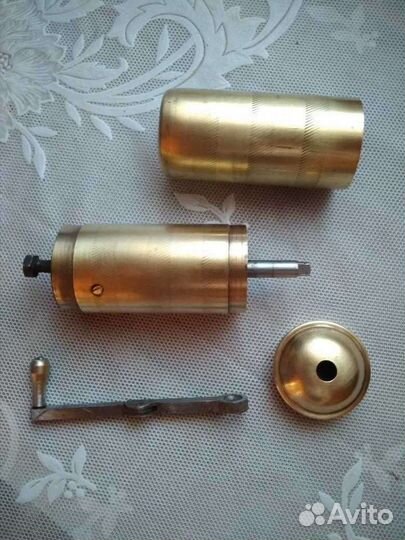 Кофемолка ручная латунь