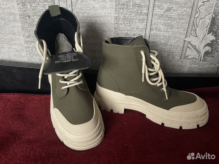 Ботинки женские