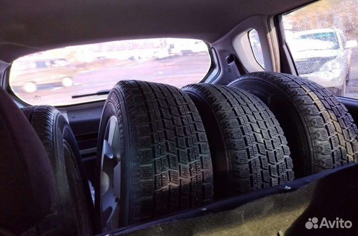 Bridgestone Blizzak WS-50 235/60 R16 30D