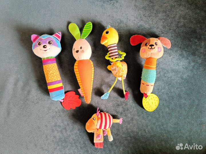 Игрушки для малышей пакетом