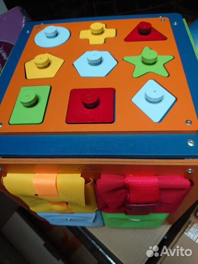 Бизиборд Занятный куб