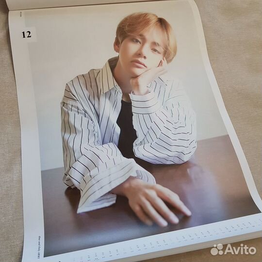 BTS seasons greetings 2018 Wall calendar