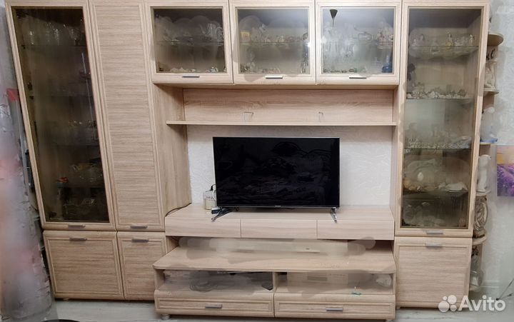 Стенка в гостиную