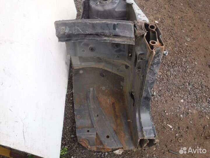 Лонжерон передний правый