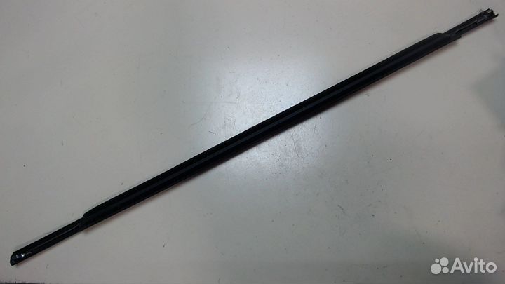 Молдинг стекла Cadillac SRX, 2011