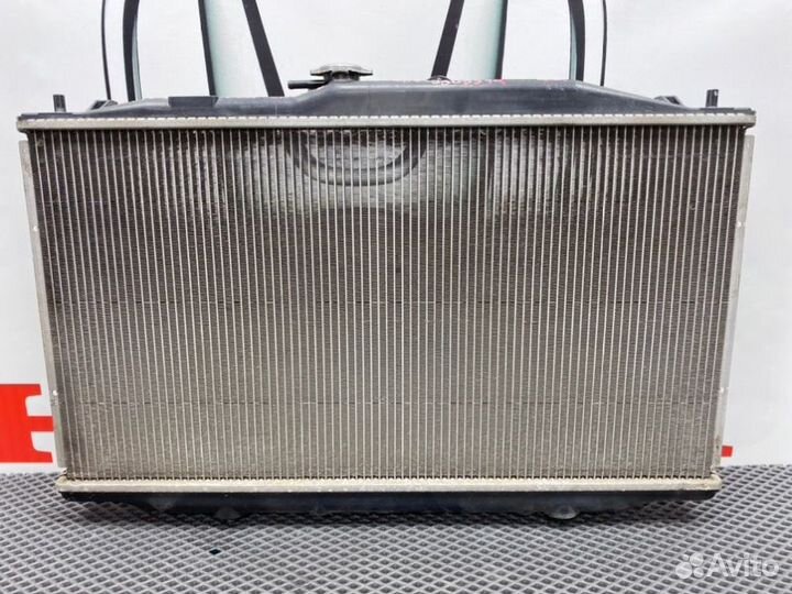 Радиатор охлаждения двигателя Honda Accord 7 CL