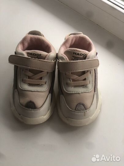 Кроссовки для девочки 18 размер