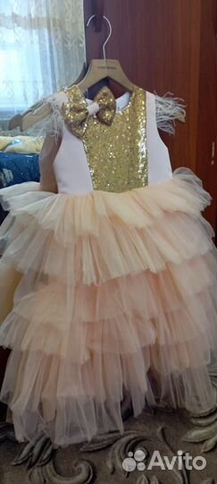 Нарядное платье для девочки