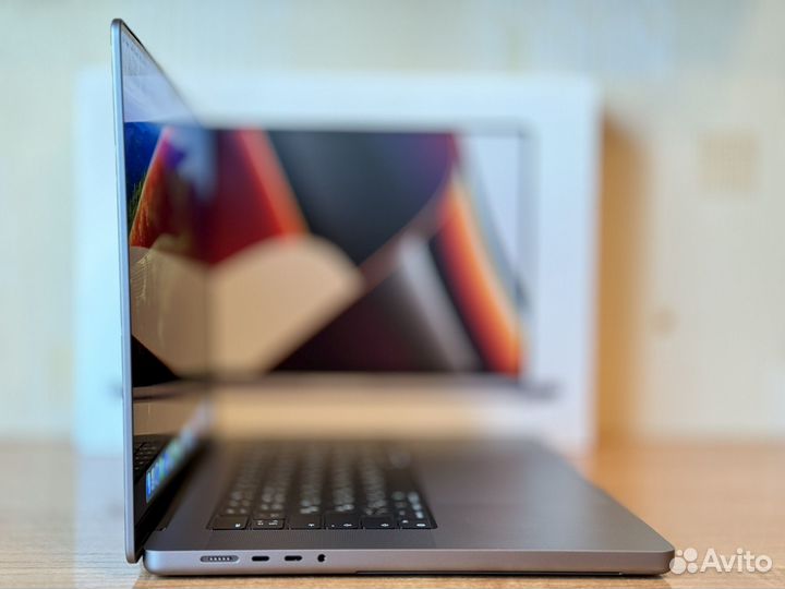 Apple MacBook Pro 16 М1 Pro 16/512