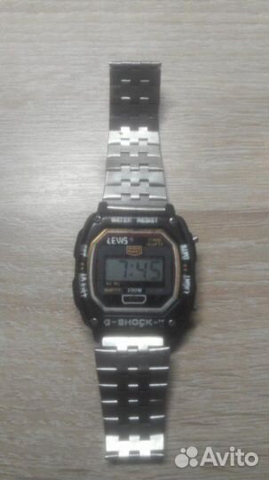 Электронные часы Levis Винтаж