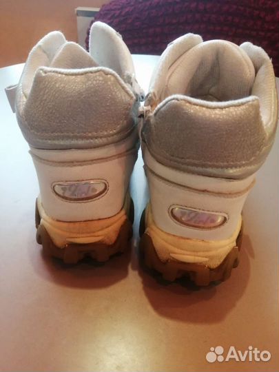 Кроссовки для девочки