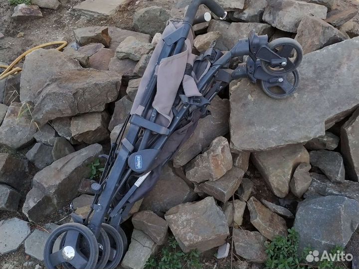 Прогулочная коляска chicco