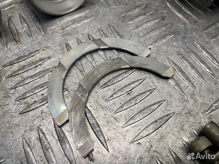 Коленвал Toyota Prius ZVW30 2zrfxe 2012