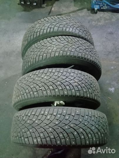 Invovic EL515 235/60 R18