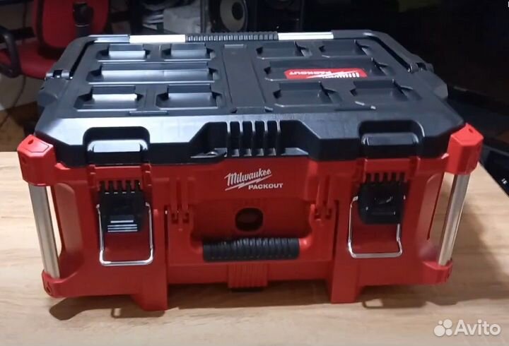 Milwaukee packout Dewalt DCB1106 Bosch