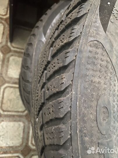 Kumho I'Zen RV Stud KC16 225/60 R17