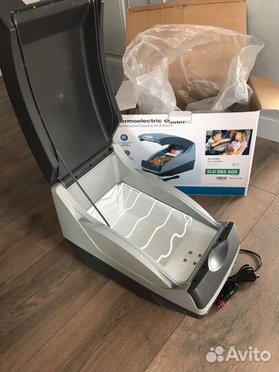 Холодильник и нагрев 2в1 Шкода Skoda 5L0 065 400