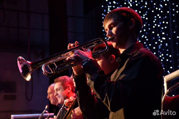 Преподаватель по трубе