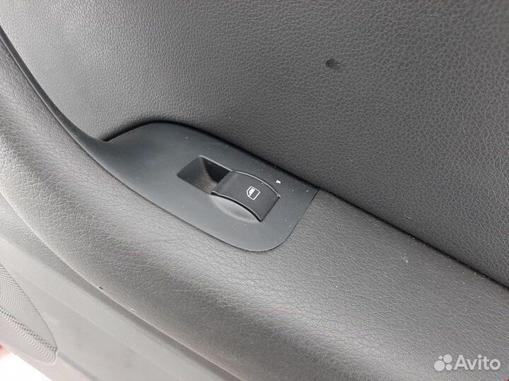 Дверь задняя для Seat Exeo 3R0833052