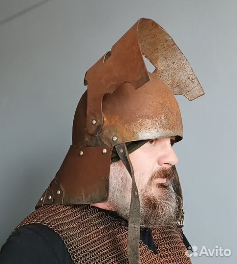 Рыцарский шлем