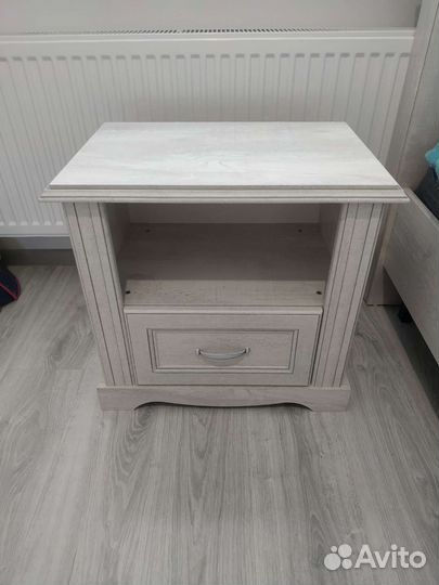 Кровать + тумба