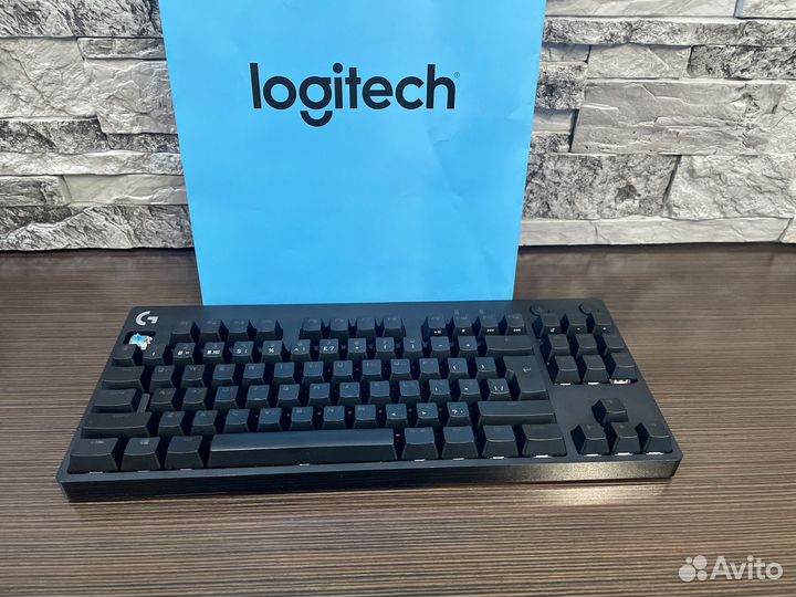 Игровая клавиатура logitech G Pro
