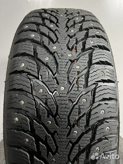 Nokian Tyres Hakkapeliitta 9 235/60 R18