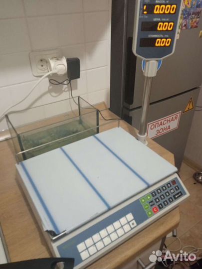 Весы торговые электронные