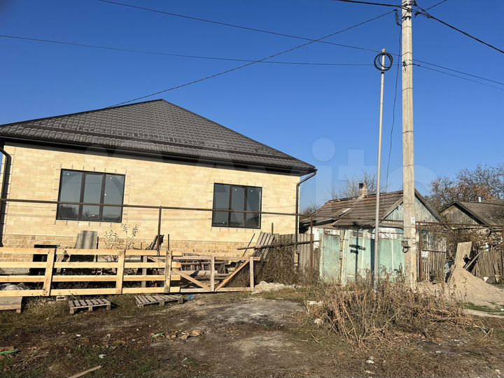 Дом 220 м² на участке 10 сот.