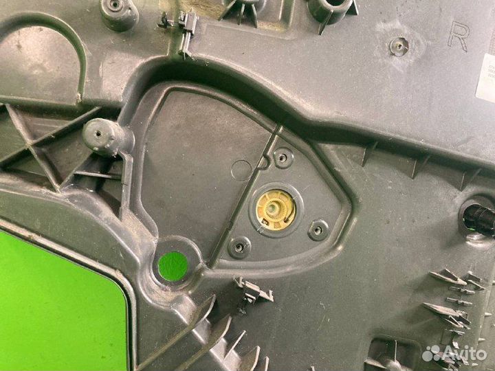 Стеклоподъемник двери MAN TGX