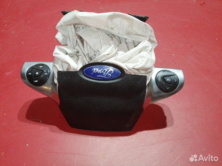 Взорваная подушка безопасности Ford Focus 3 2013