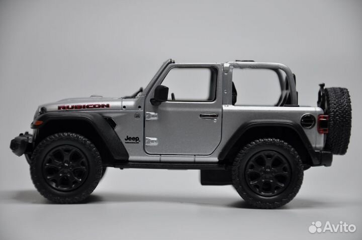 Модель автомобиля Jeep Wrangler 2018 металл