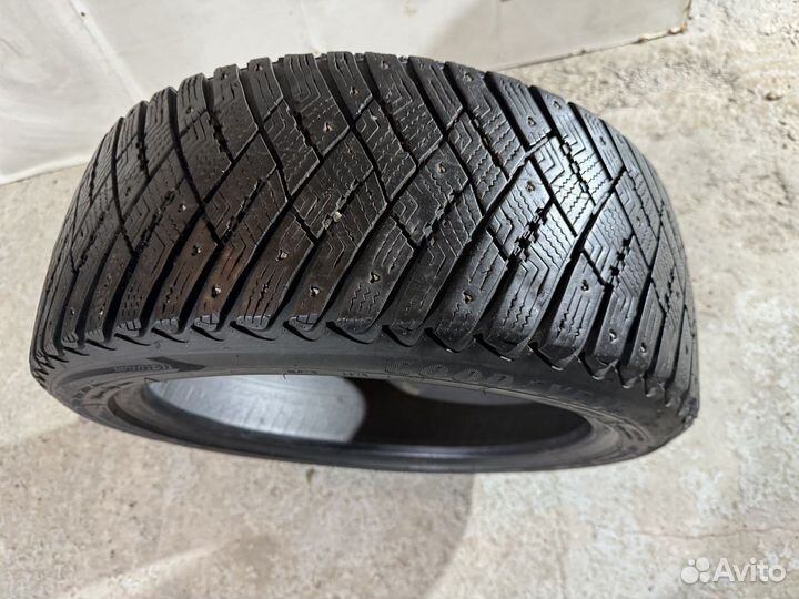 Goodyear Ultragrip Ice Arctic 225/45 R17