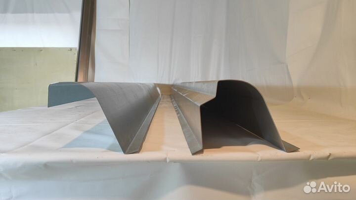 Ремотный порог Skoda Roomster правый