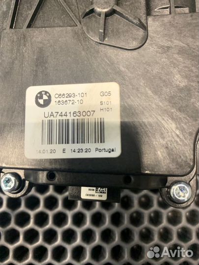 Доводчик двери багажника задний Bmw X7 G07 M-pack