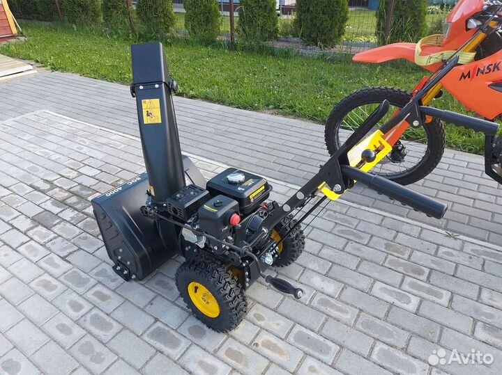 Снегоуборщик Huter SGC 4000E