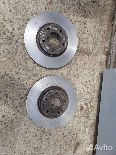 Тормозные диски передние Mazda 3 2.0 BK