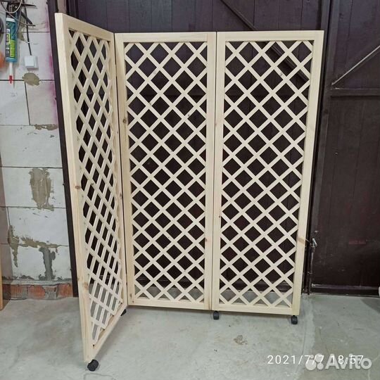 Декоративная деревянная решётка (шпалера)