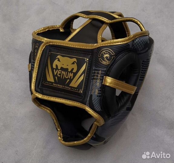 Боксерские перчатки, шлем боксёрский