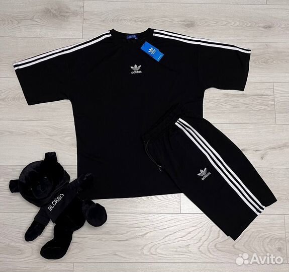 Летние костюмы adidas(шорты + футболка)