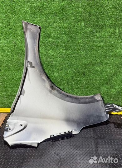 Крыло переднее правое Peugeot 208 2014