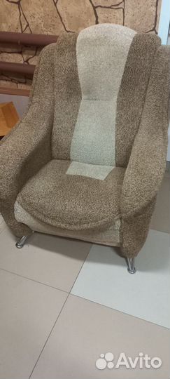 Два кресла и столик