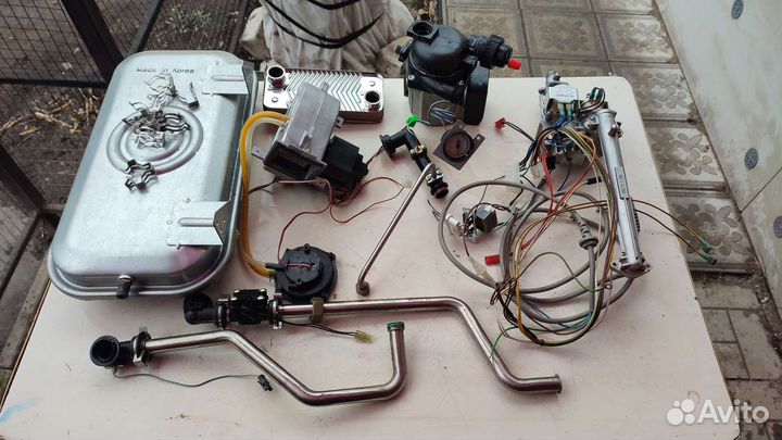 Запчасти на газовый котел Навьен айс 13 (б/у)