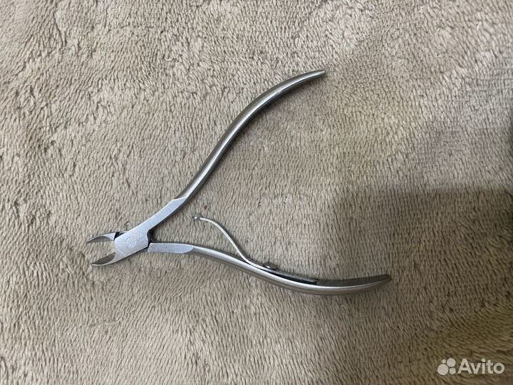 Кусачки для маникюра