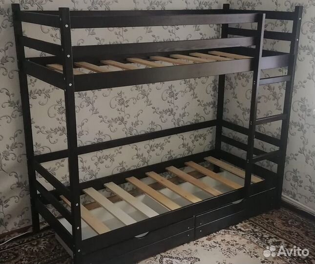 Двухъярусная кровать для детей